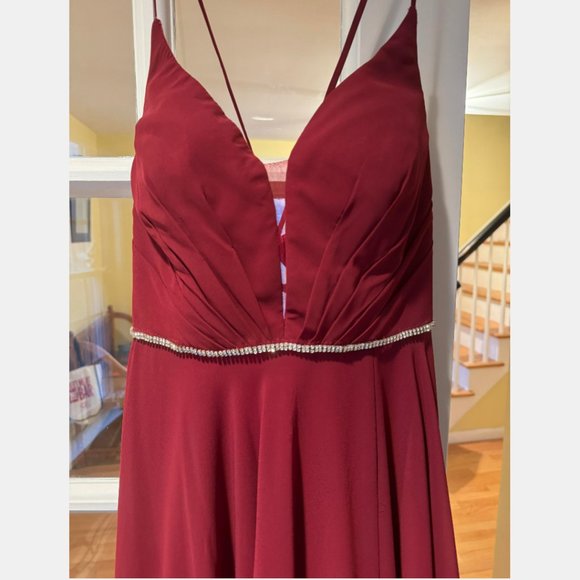 Lulu's Red Prom Dress, Size 4 - Picture 2 of 4